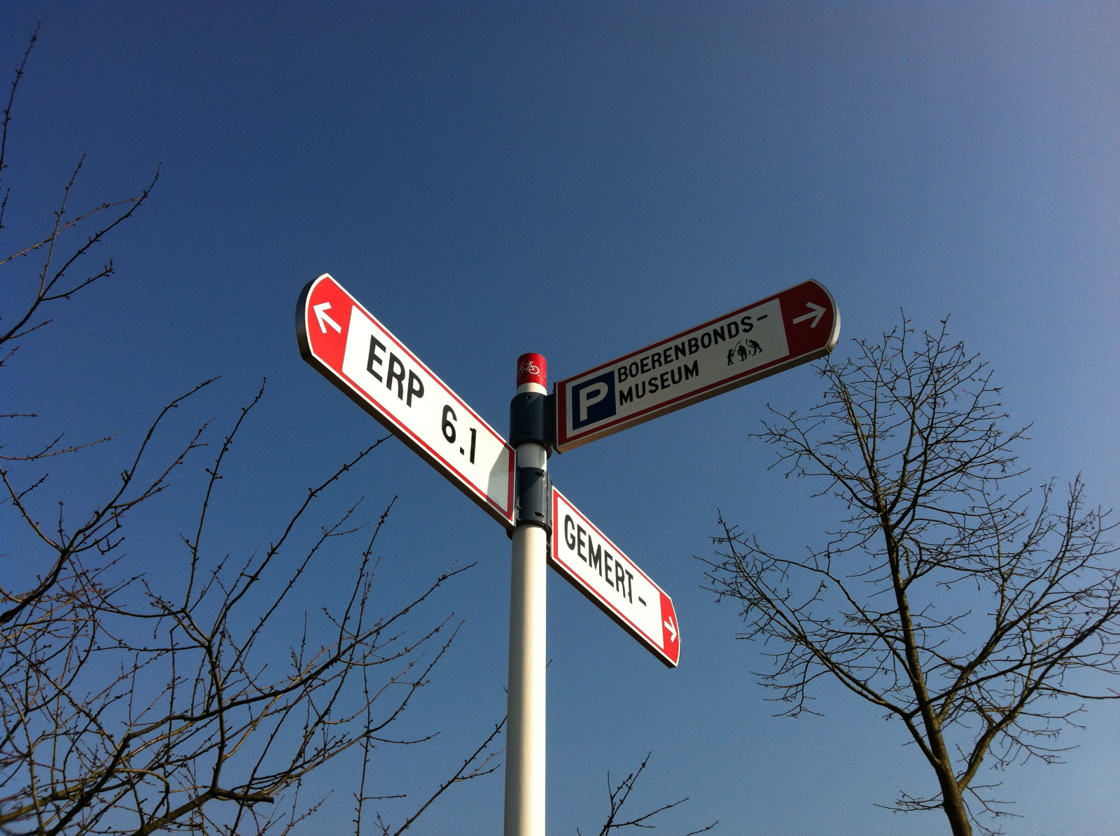 Route en parkeren naar het Boerenbondsmuseum