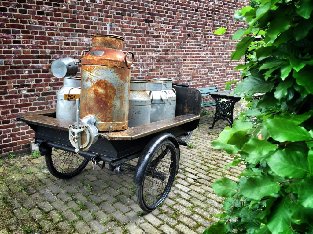 melkbussen bij het boerenbondsmuseum in gemert