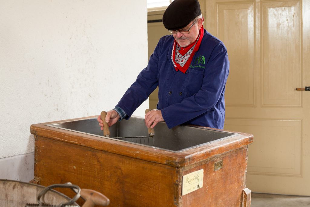 kaasmaken in het boerenbondsmuseum